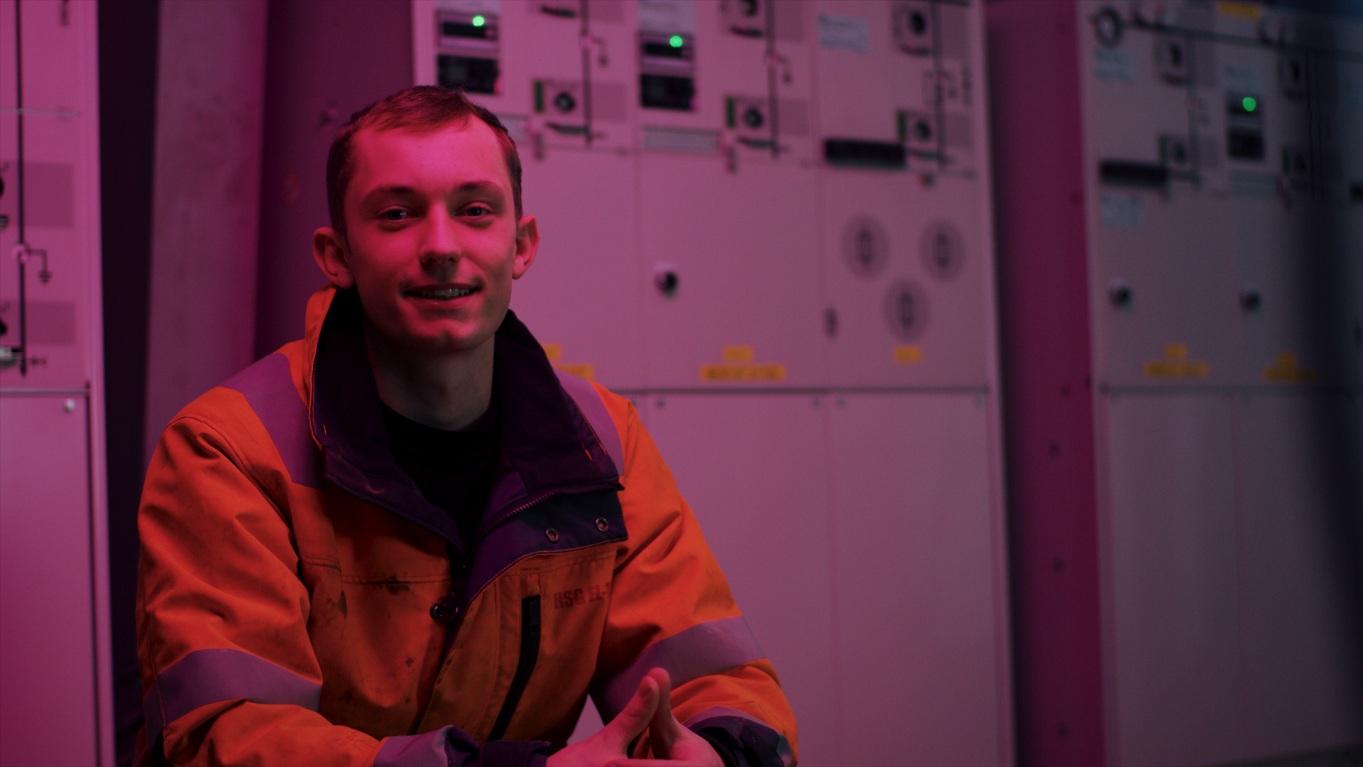 Højspænding Still 11